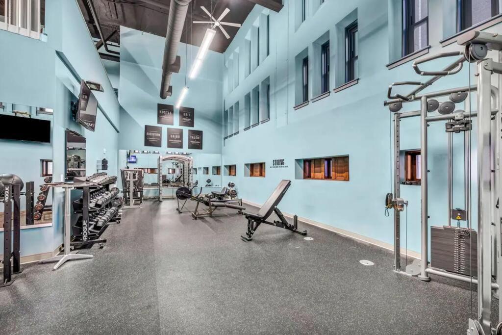 2Br Unit In The Heart Of Dt On Playhouse Square, With Pool And Gym Access-1106 Apartment Cleveland Exterior photo